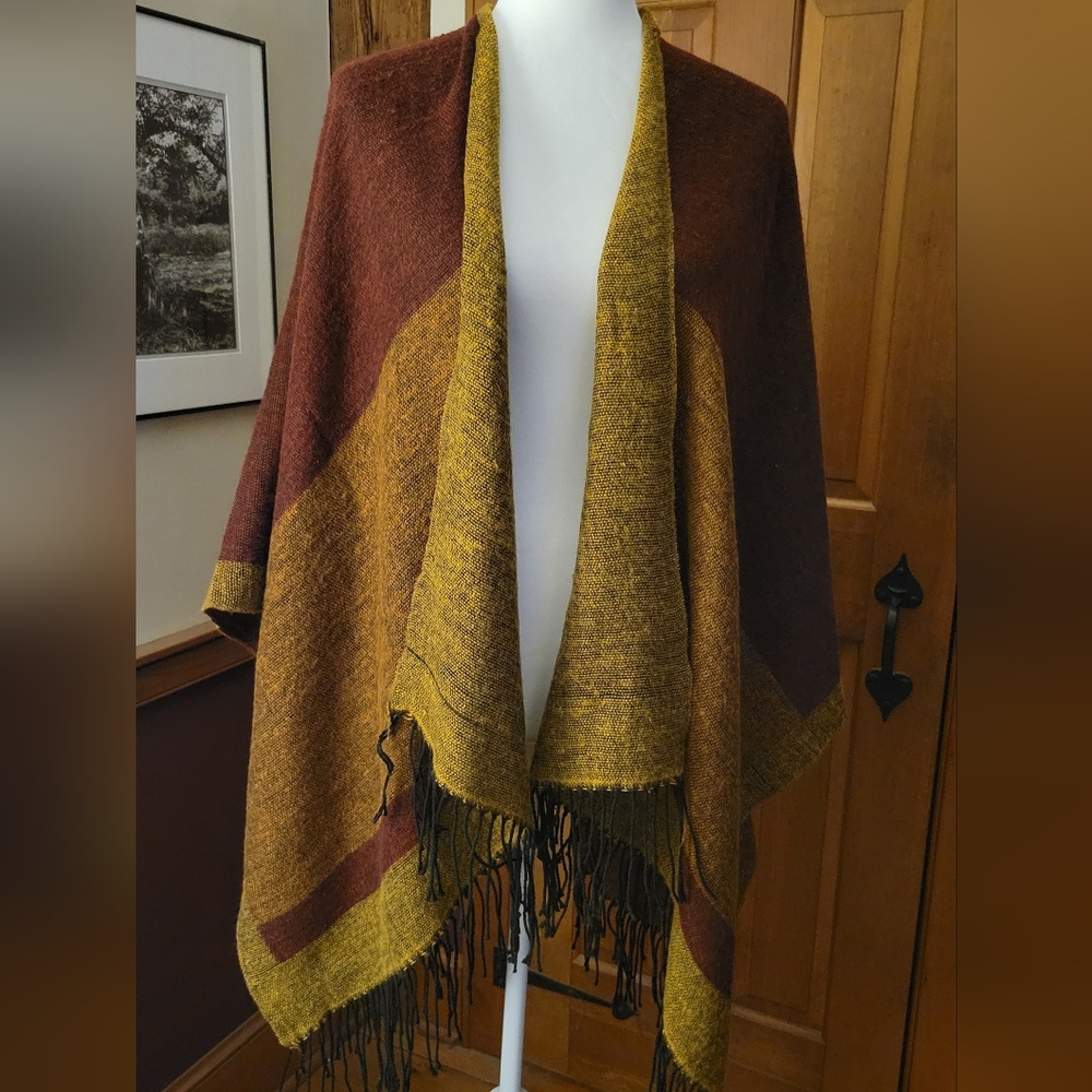 PLAID FRINGED SHAWL RUANA